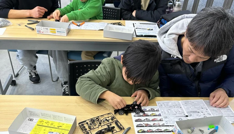親子ミニ四駆体験教室
